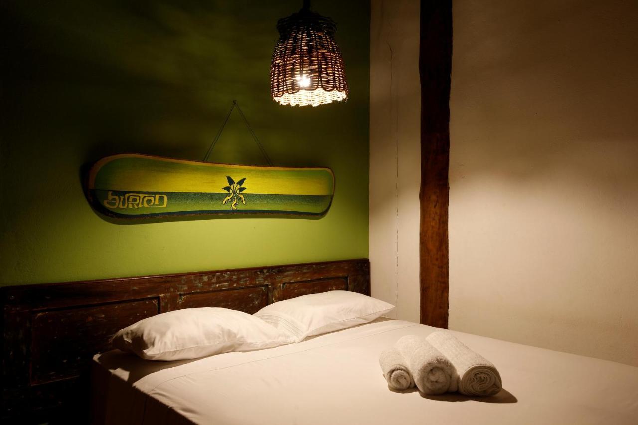 Bahia Surf Camp Hotel Abrantes Kültér fotó